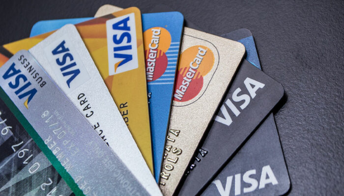 Credits cards – Common types, benefits, and more