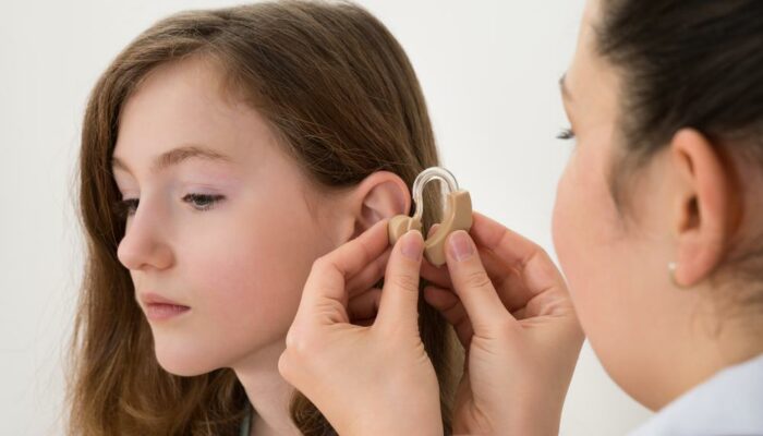 Digital vs analog hearing aids – which one to choose