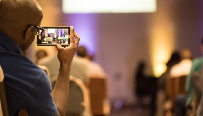 Here’s Why You Should Buy a 4G Phone