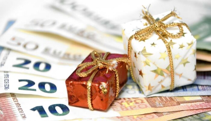 4 Things You Need To Know About Gift Tax