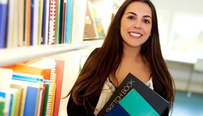 4 popular regional scholarships for Hispanic students