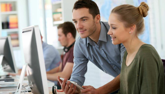 Choosing between paid and unpaid internships