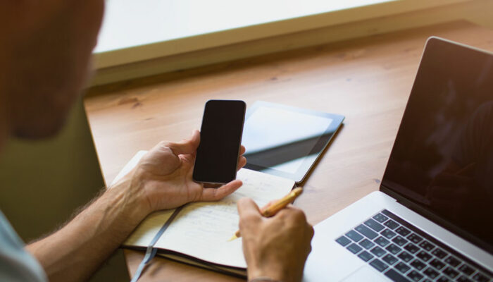 Here’s what you need to know about pay as you go mobiles