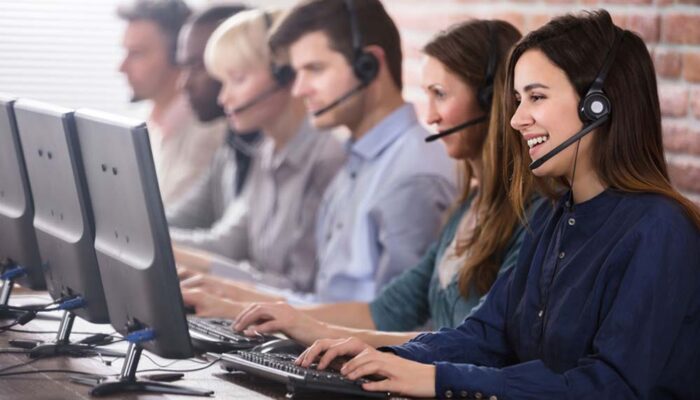Top customer service training courses for agents
