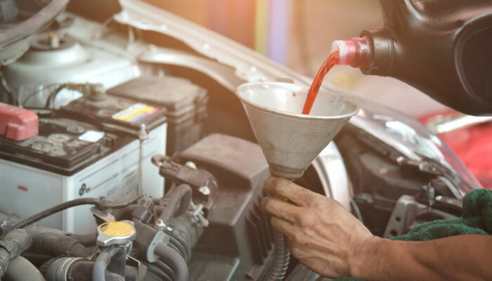 A Beginner’s Guide to Checking Transmission Fluids